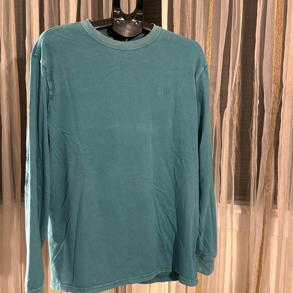 American Eagle Long Sleeve